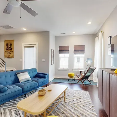 Villa East Austin Nest